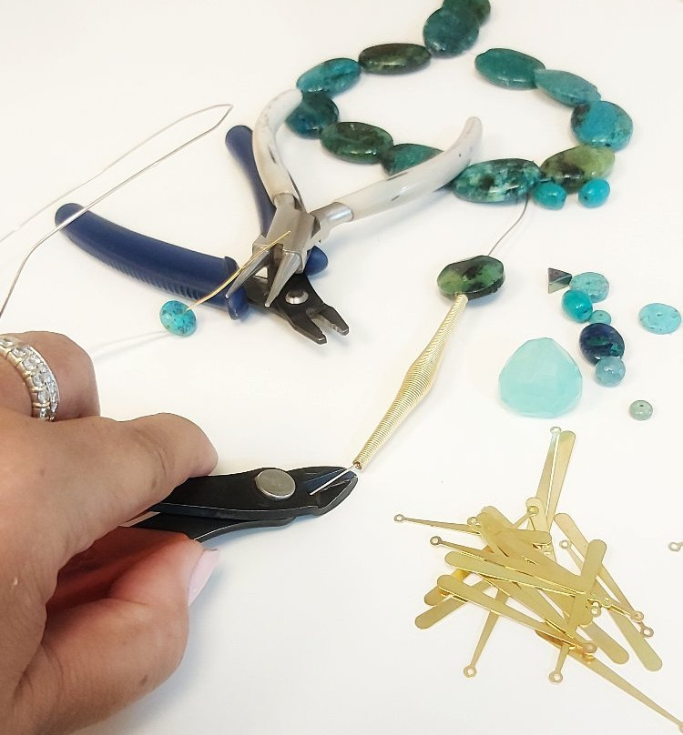 Orit Wolf Jewelry-Mazkeret Batya必去景点