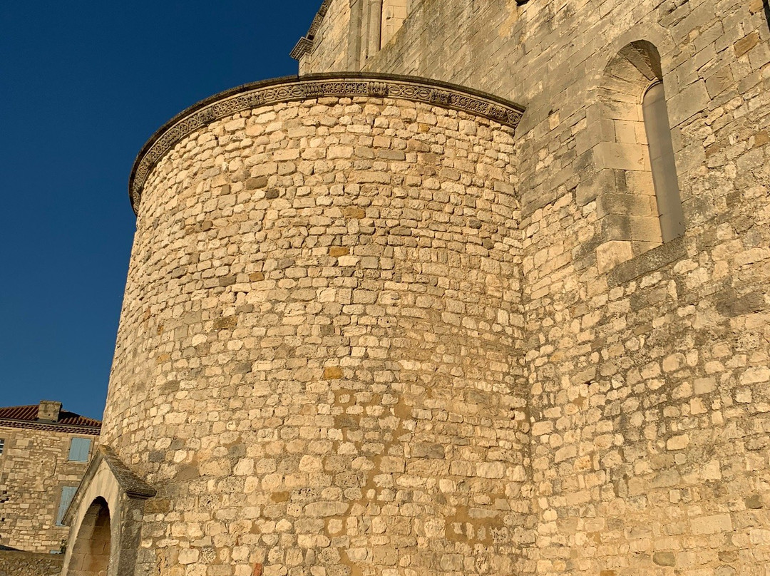 Eglise Saint-Michel-La Garde-Adhemar必去景点