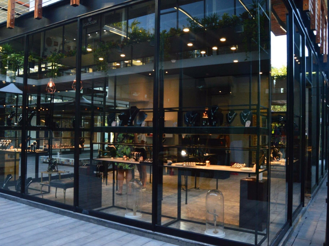 Dalemdar-普拉亚德尔卡曼必去景点