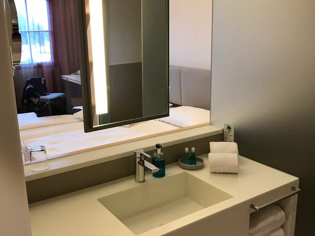 Hotel & Gasthof zur Post Aschheim主图