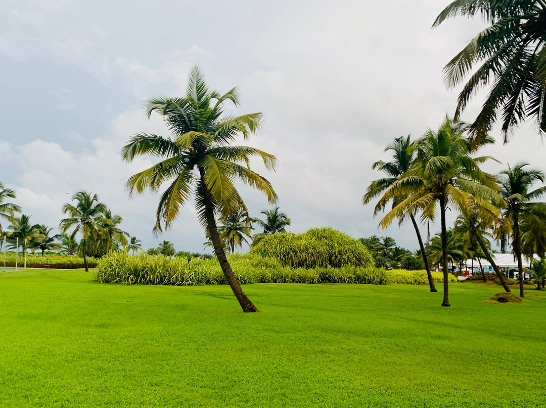 果阿度假胜地假日酒店主图