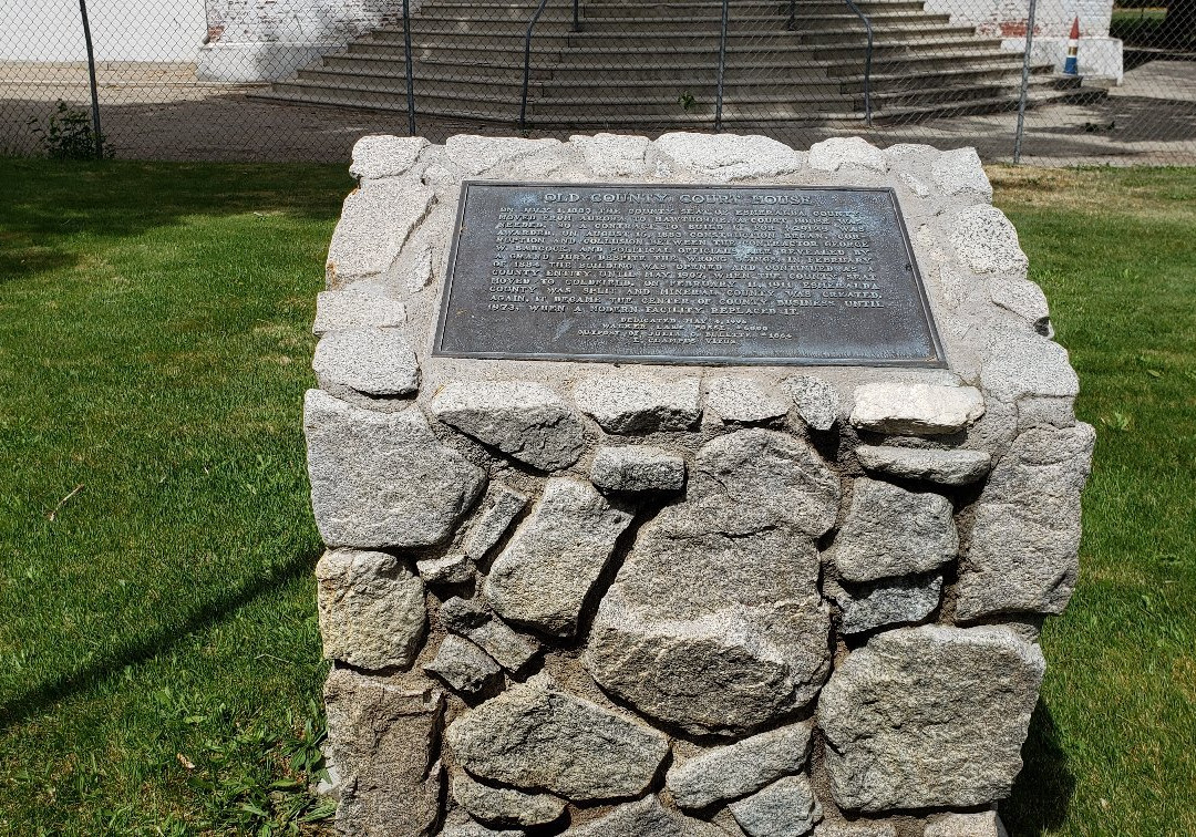 Old Mineral County Courthouse