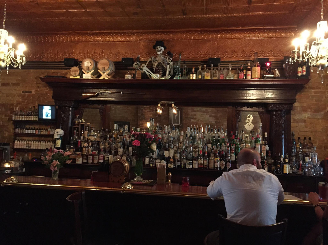 Mac's Bar