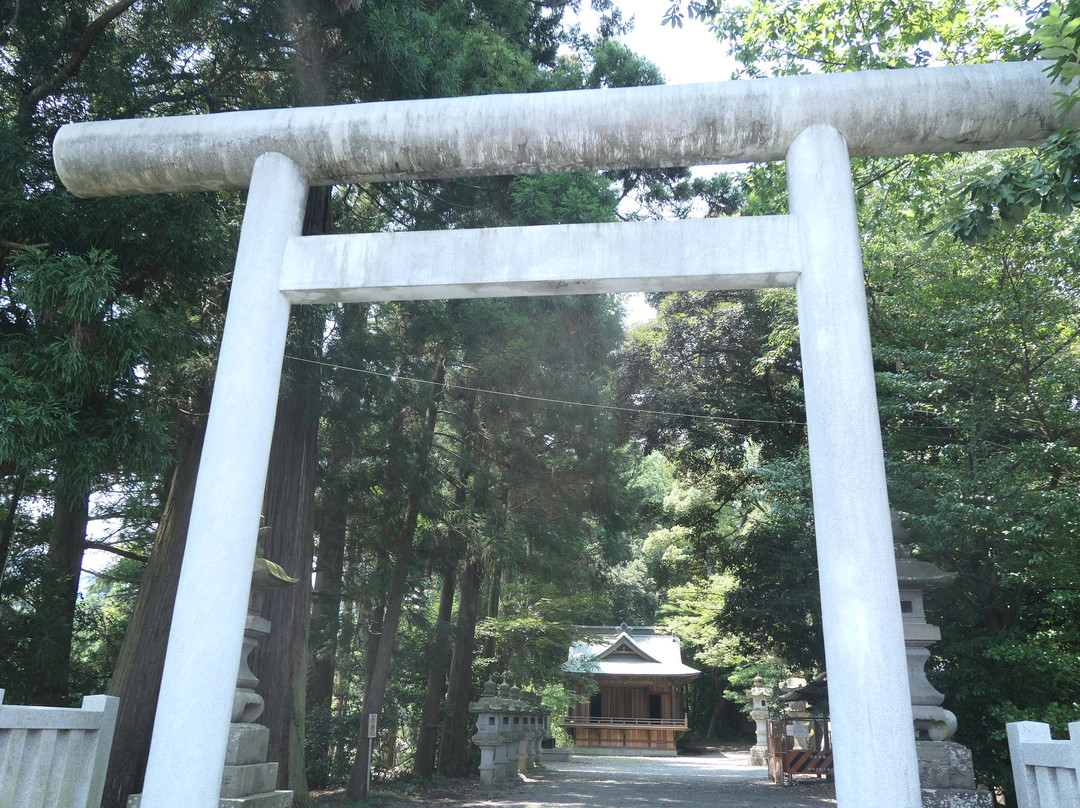 Akiru Shrine景点图片