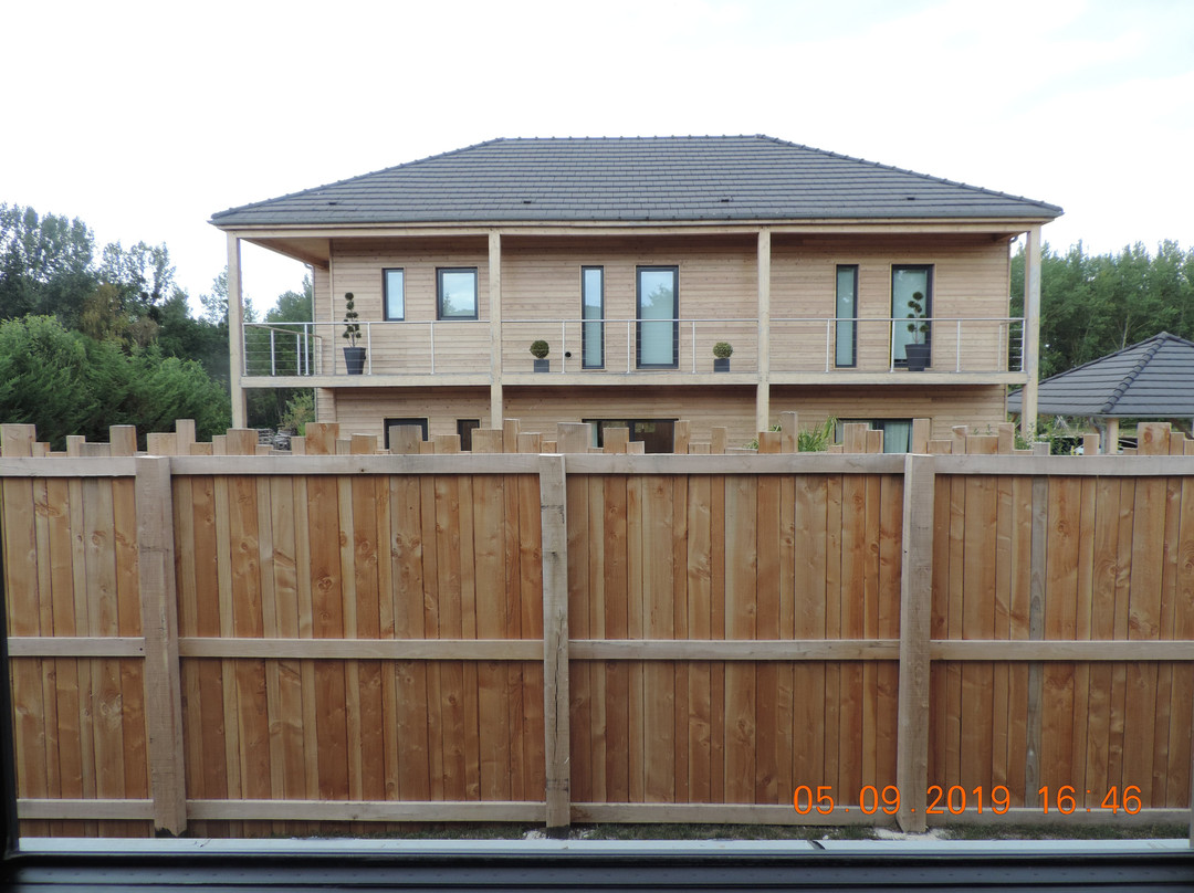 Cosy Wood House主图