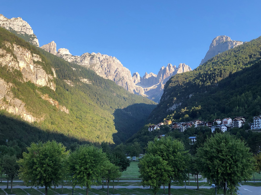 Alledolomiti Boutique Lake Hotel主图