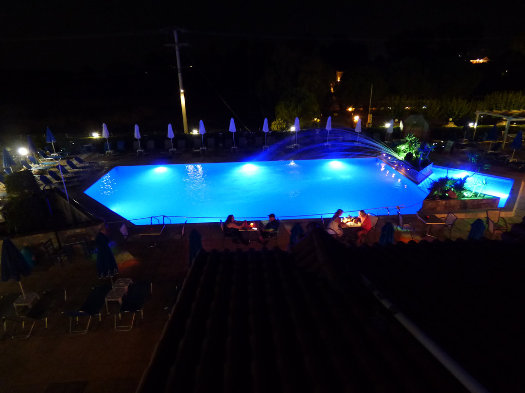 Denny's Inn Hotel主图