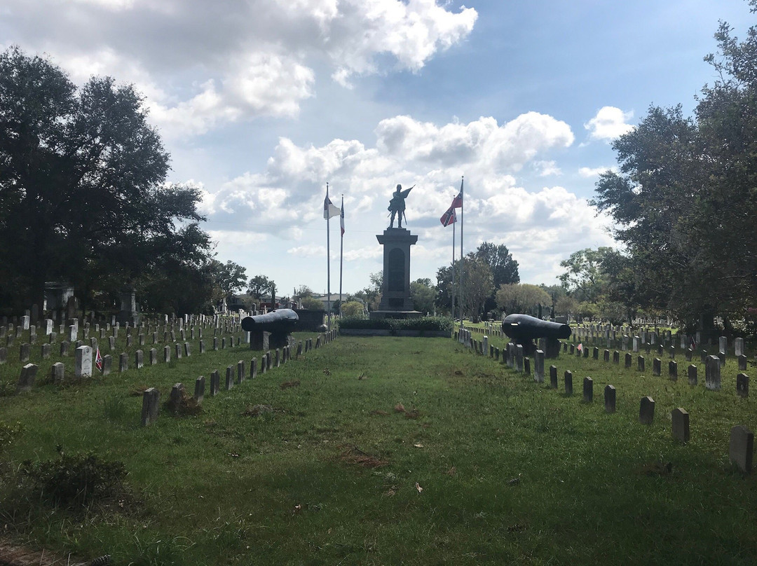 Magnolia Cemetery景点图片