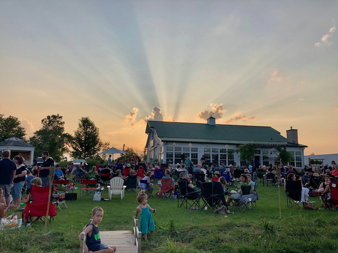 LedgeStone Vineyards-Greenleaf必去景点