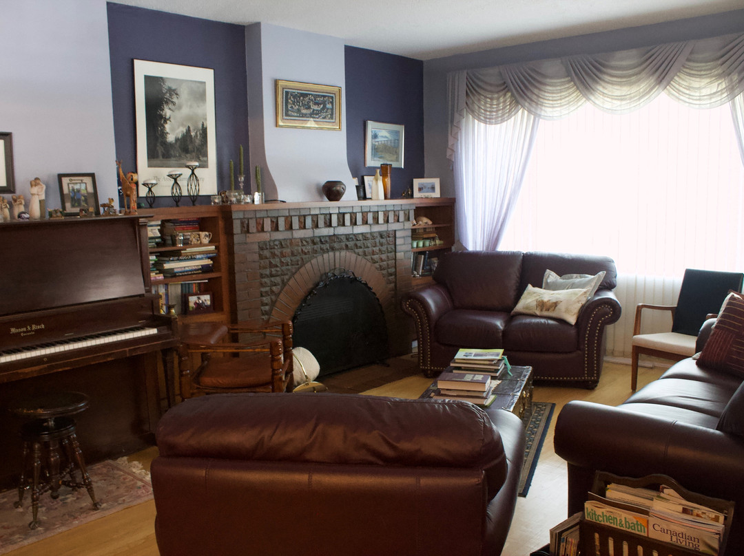 Tree House Bed and Breakfast主图