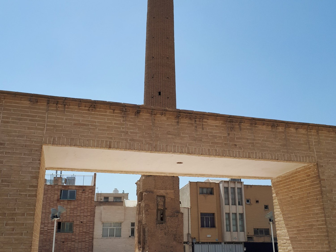Minar Chihil Dukhtaran-Isfahan必去景点