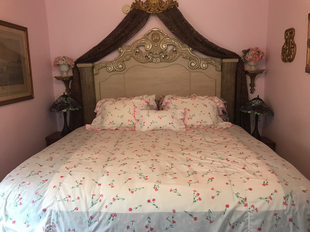 Beds On Clouds - Catskill Lodging主图