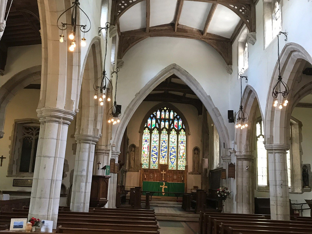 Parish Church of St Peter & St Paul景点图片