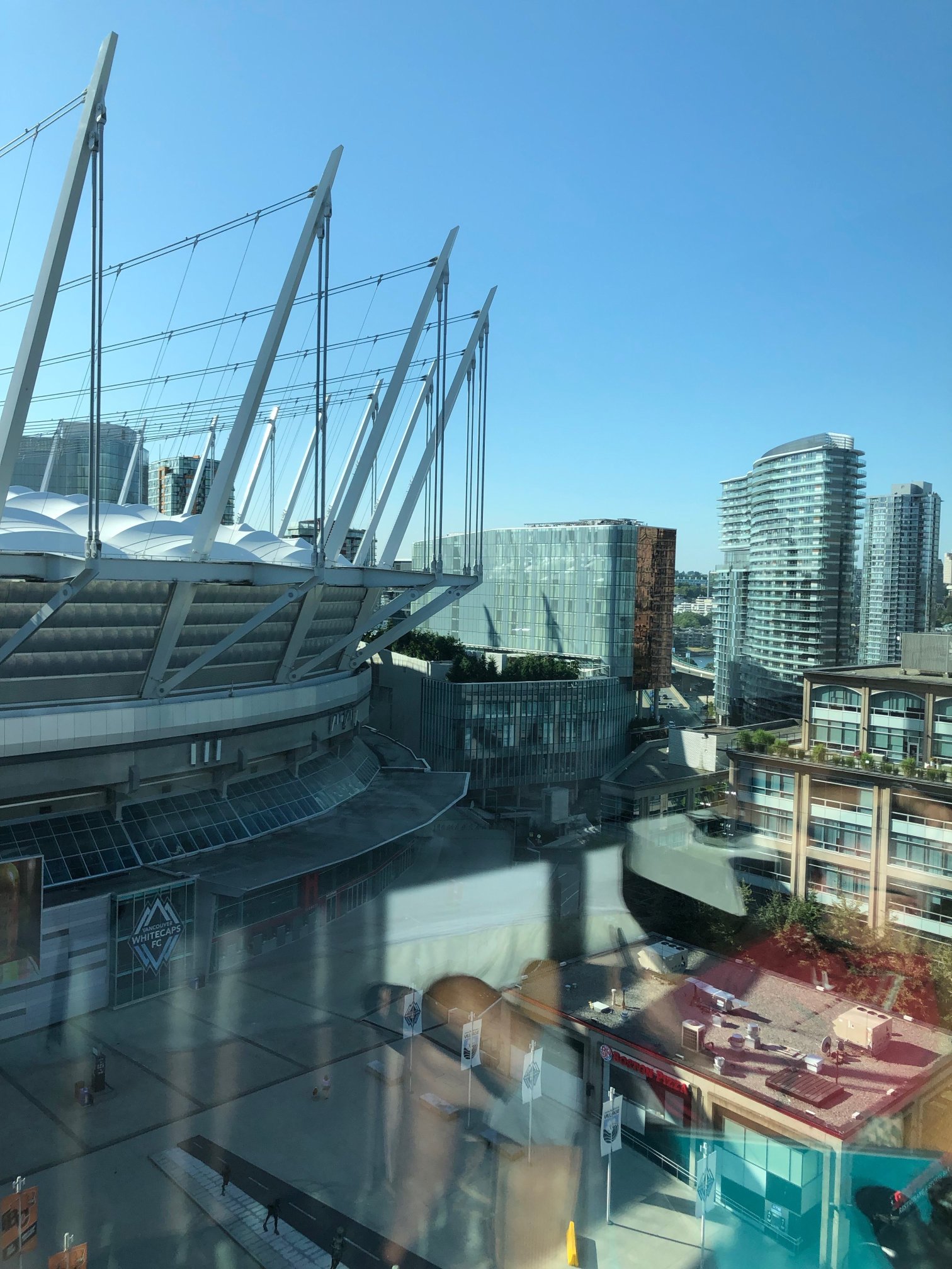 温哥华市区欢朋套房酒店-酒店景观