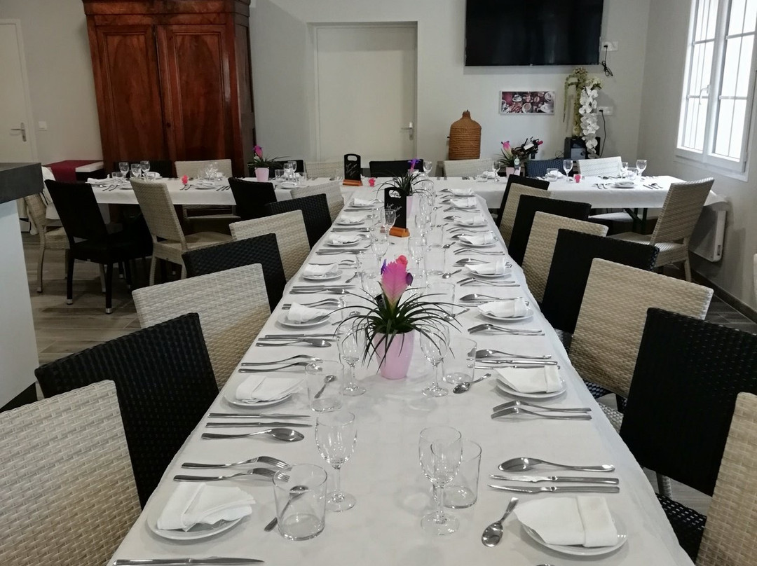 Le Merle Blanc Louchats主图