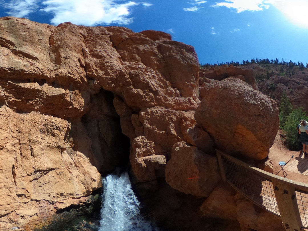 Cascade Falls Trail-锡达城必去景点
