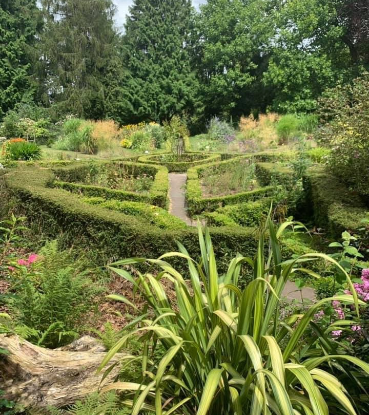 Linda Vista Gardens景点图片
