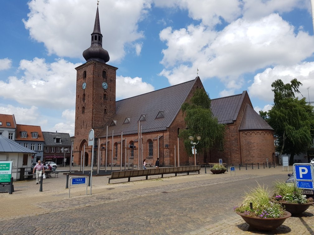 Vor Frelsers Kirke-霍尔森斯必去景点