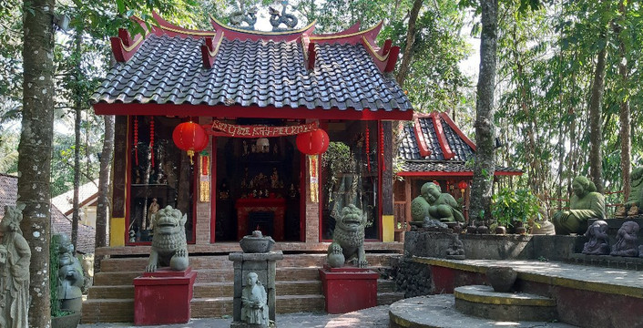 Omah Petroek-Pakem必去景点