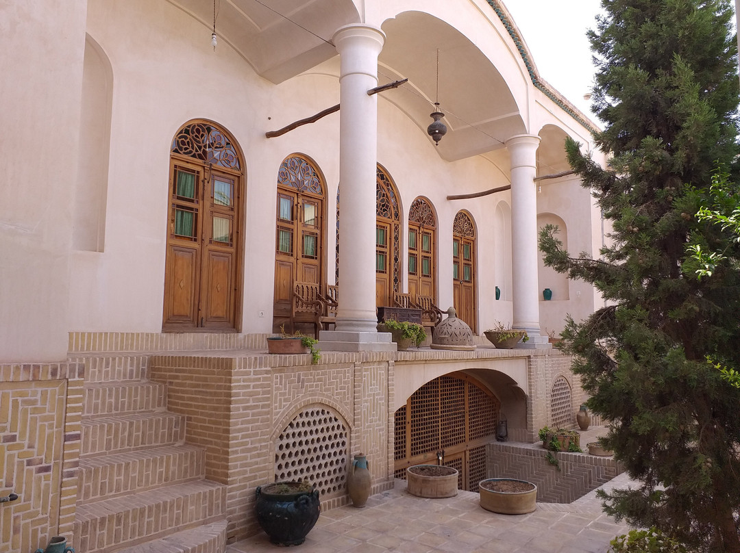 Morshedi House主图