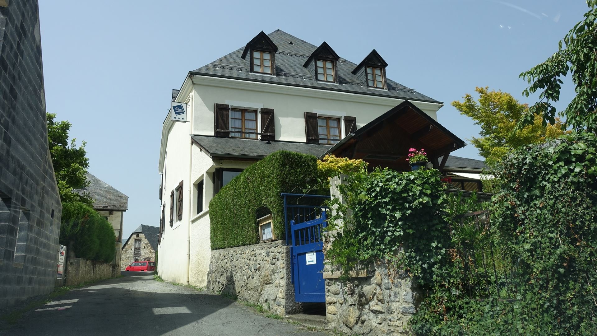 Les Rochers Hotel-浴室