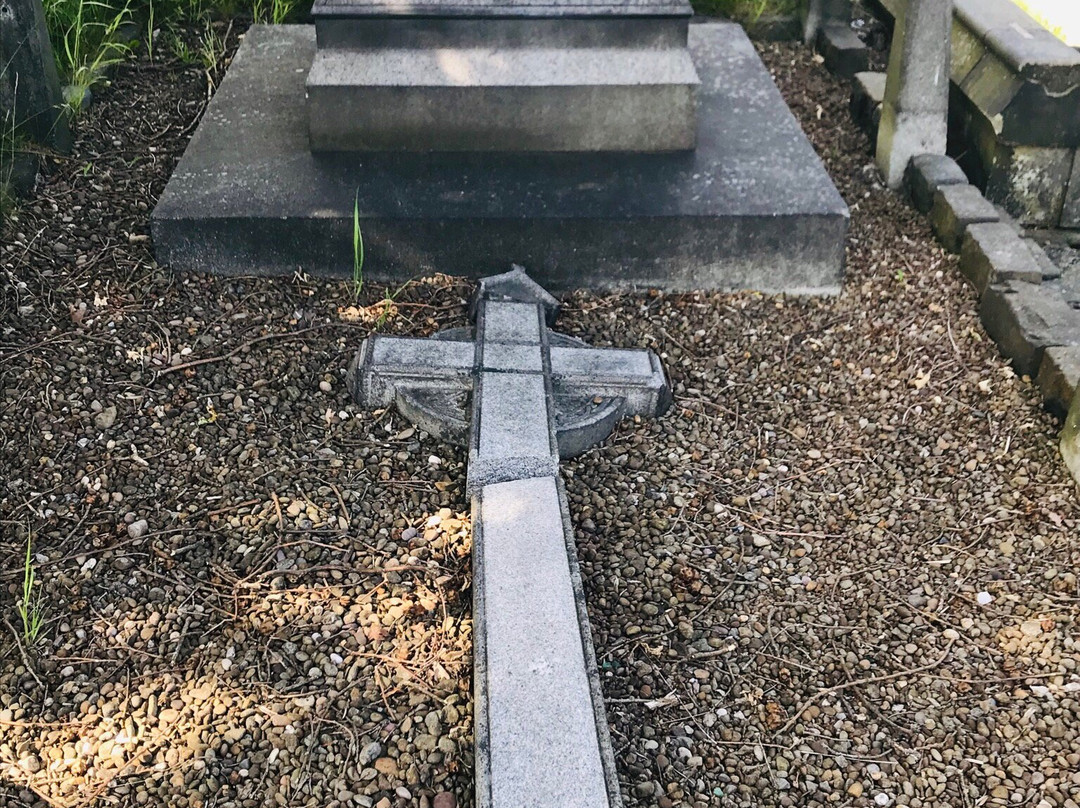 Undercliffe Cemetery景点图片