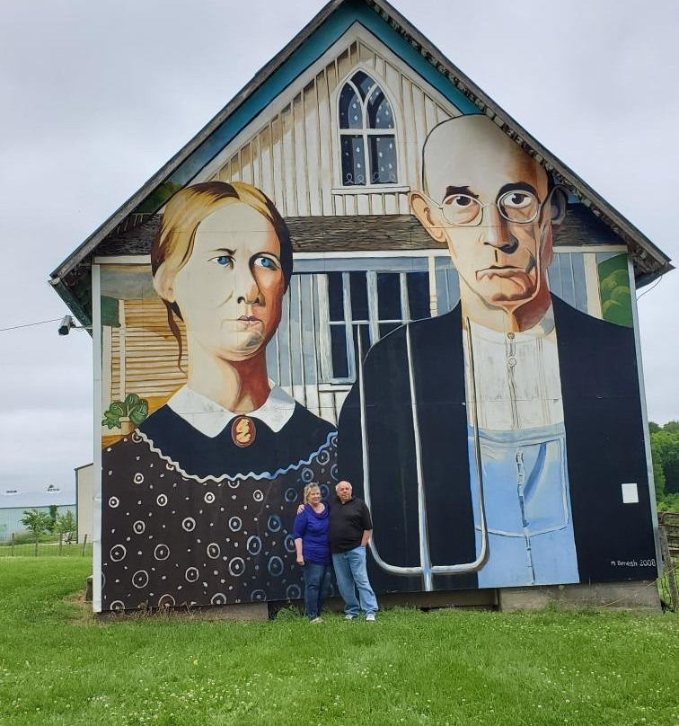 American Gothic Barn景点图片