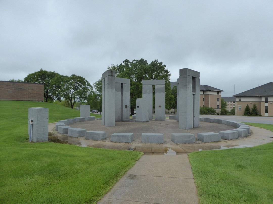 Stonehenge at Missouri S&T-罗拉必去景点
