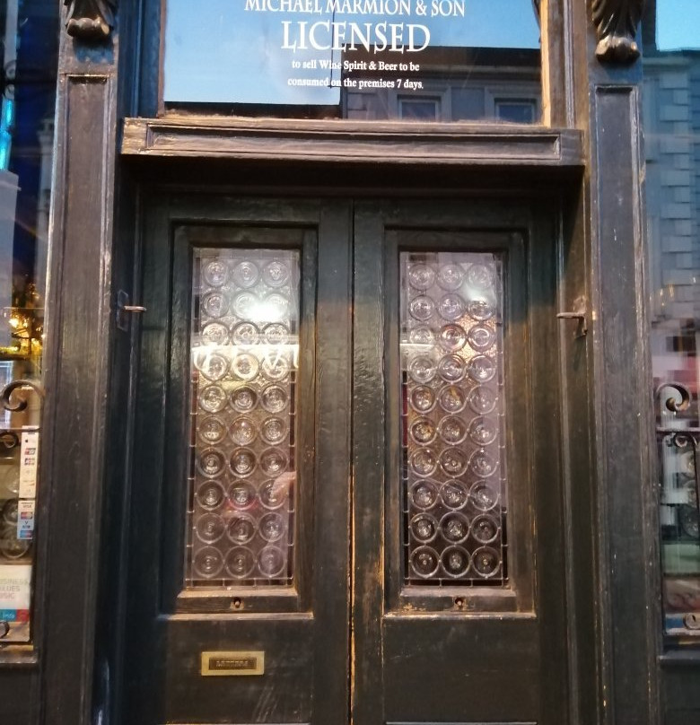 Gibstown旅游景点-Berminghams Pub