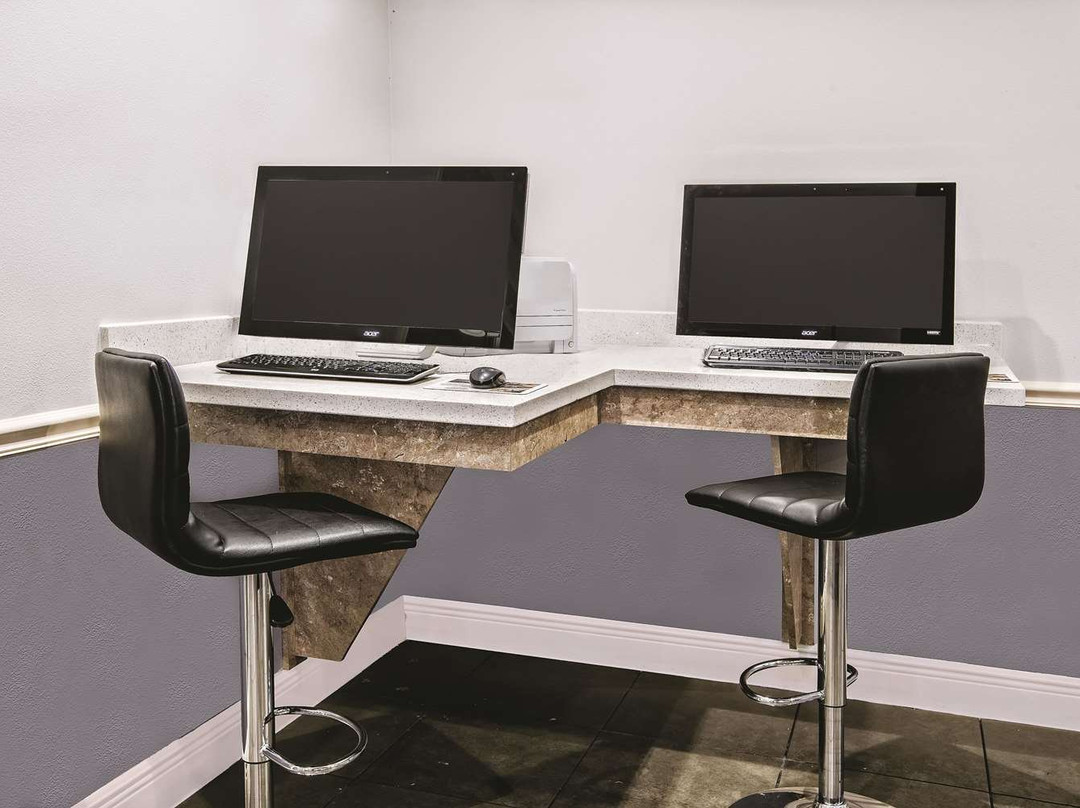 奥斯汀锡达帕克拉昆塔温德姆套房酒店主图