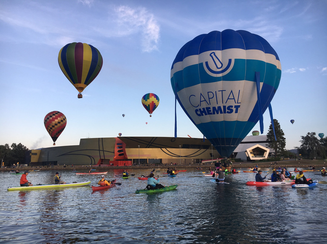 Stand Up Paddle Canberra-堪培拉必去景点