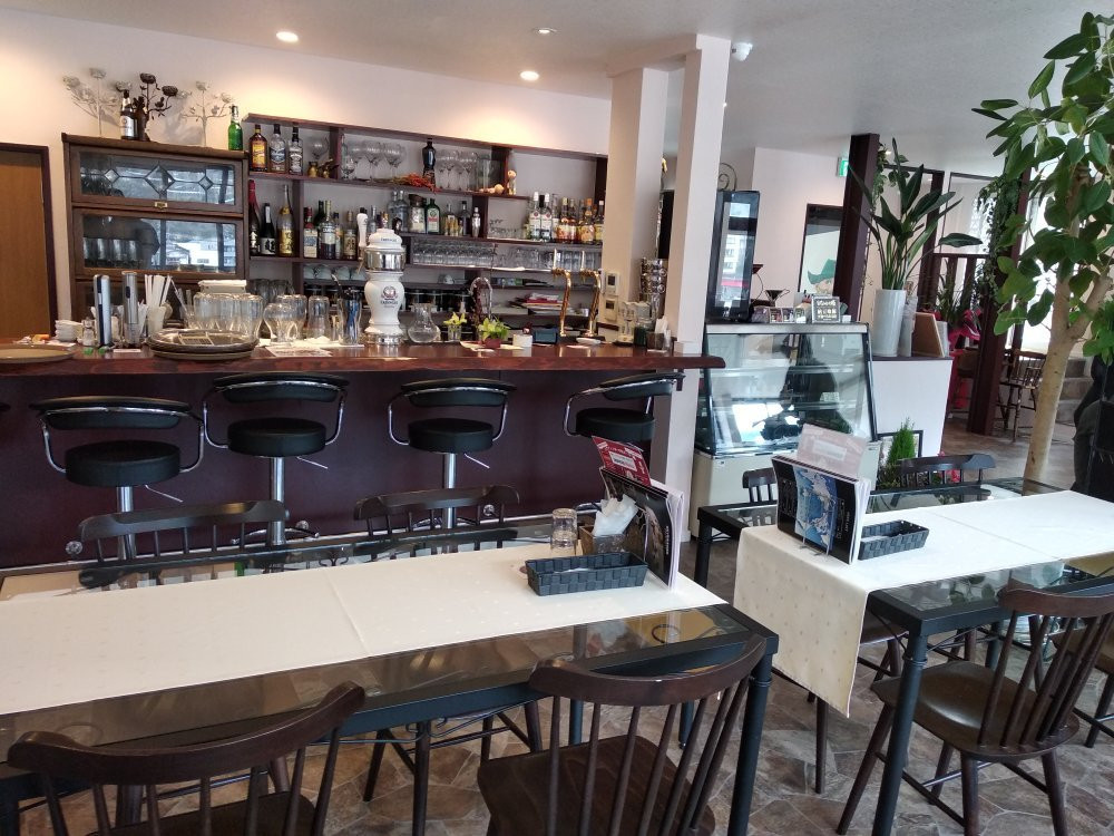 Resort Restaurant + Tapas Bar 桜