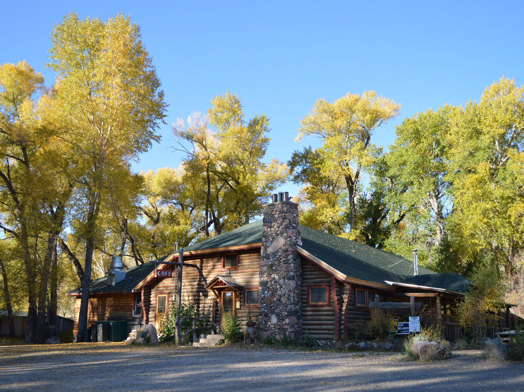 Woods Landing Resort主图