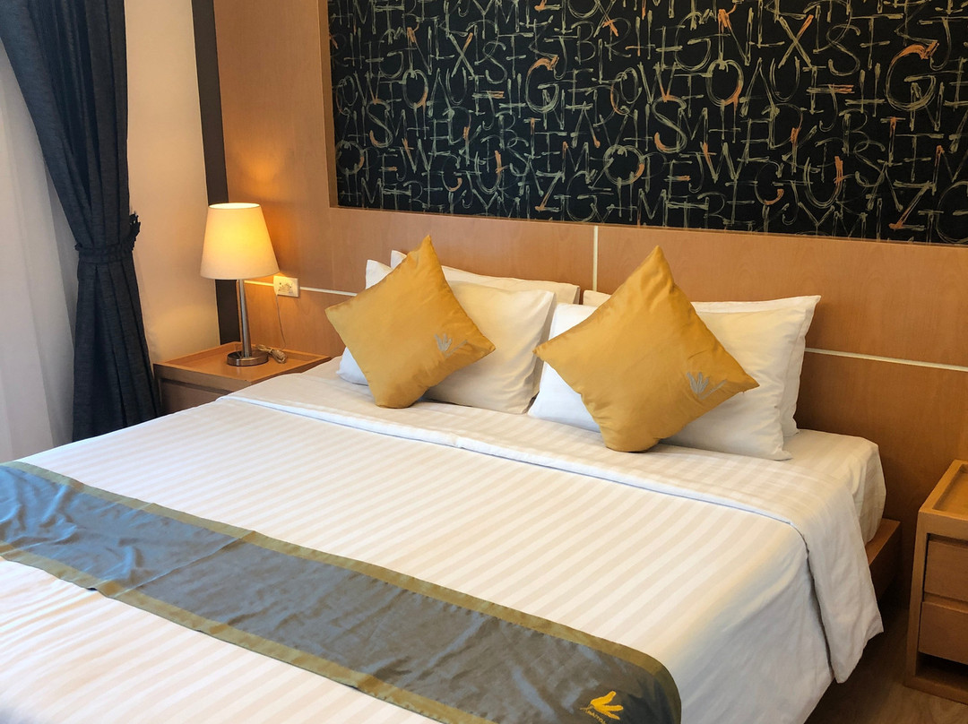 Baitong Hotel主图