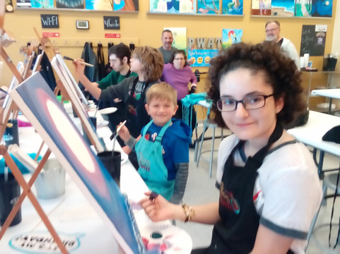 Painting With a Twist-棕榈海岸必去景点