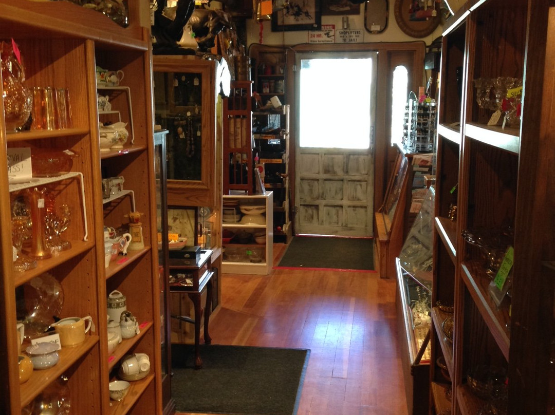 Antiques on Main LLC-帕戈萨斯普林斯必去景点