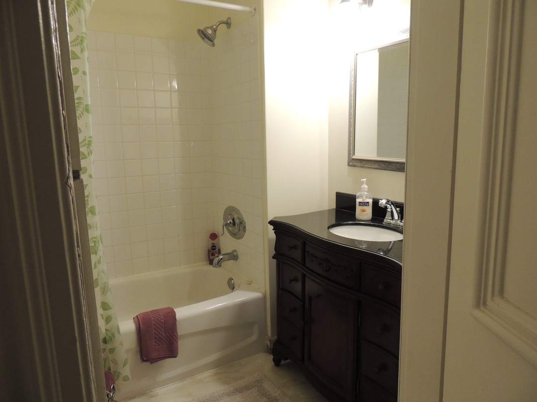 Hardwood Haven主图