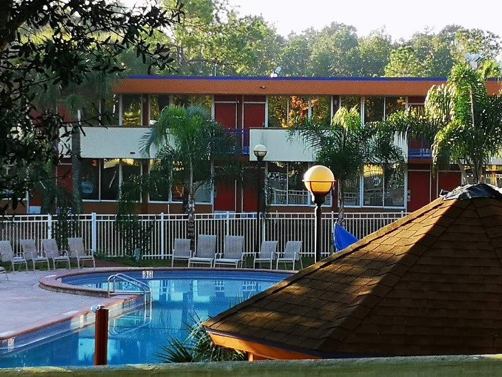 奥兰多基西米红狮酒店主图