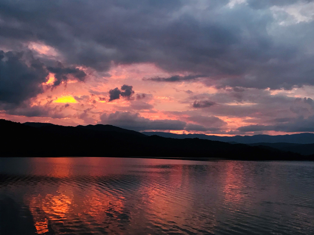 Ayyana Kere-契克马加卢必去景点