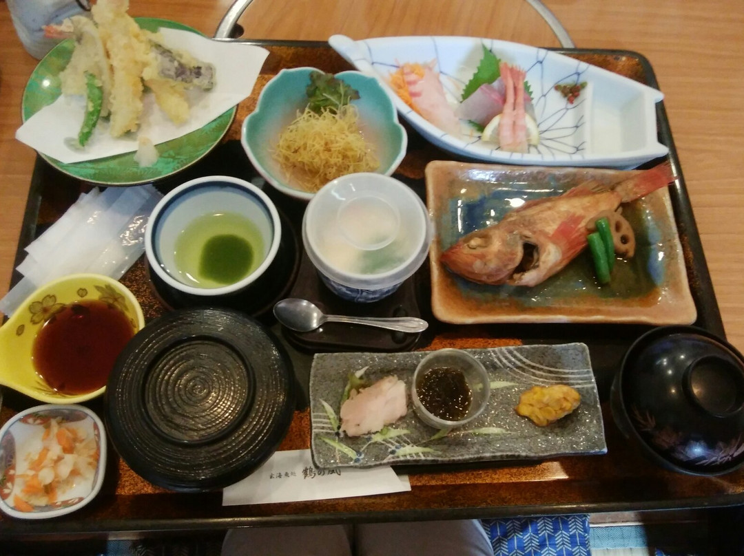鶴の風 本館