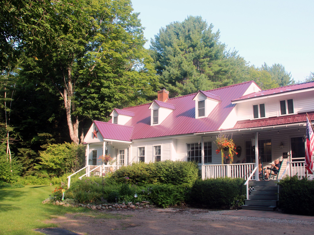 The Buttonwood Inn on Mount Surprise主图
