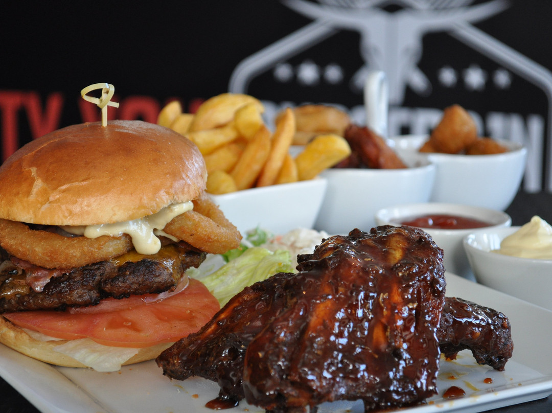 Sloten餐馆和美食-Burgers 'N Ribs