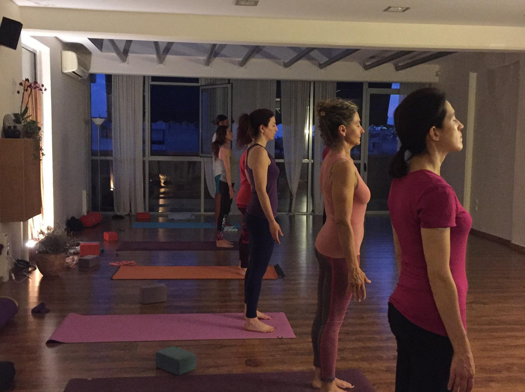 Urban Yoga Center-Voula必去景点