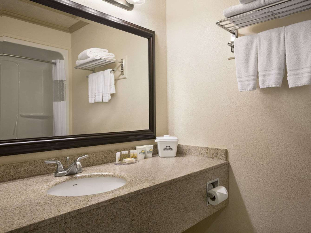 Days Inn by Wyndham High Level主图