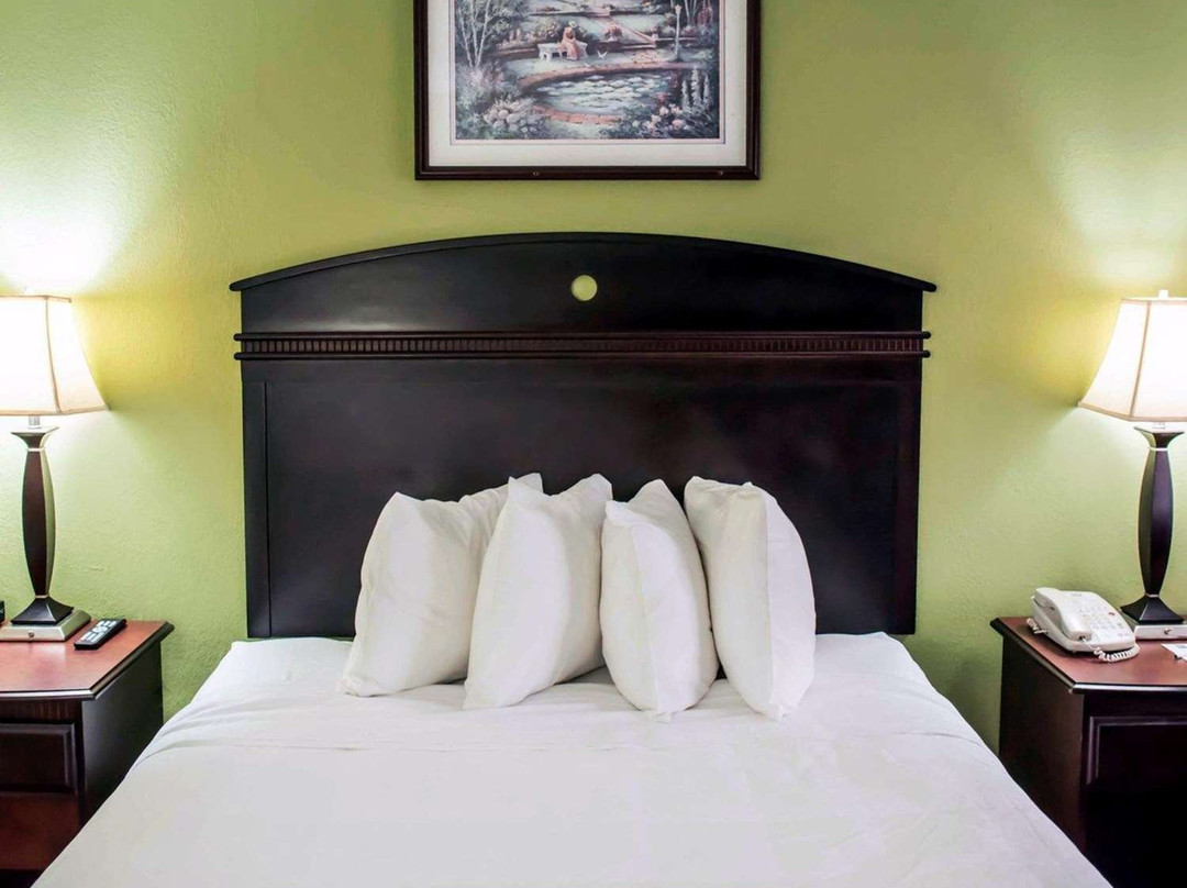 Quality Inn Chipley I-10 at Exit 120主图