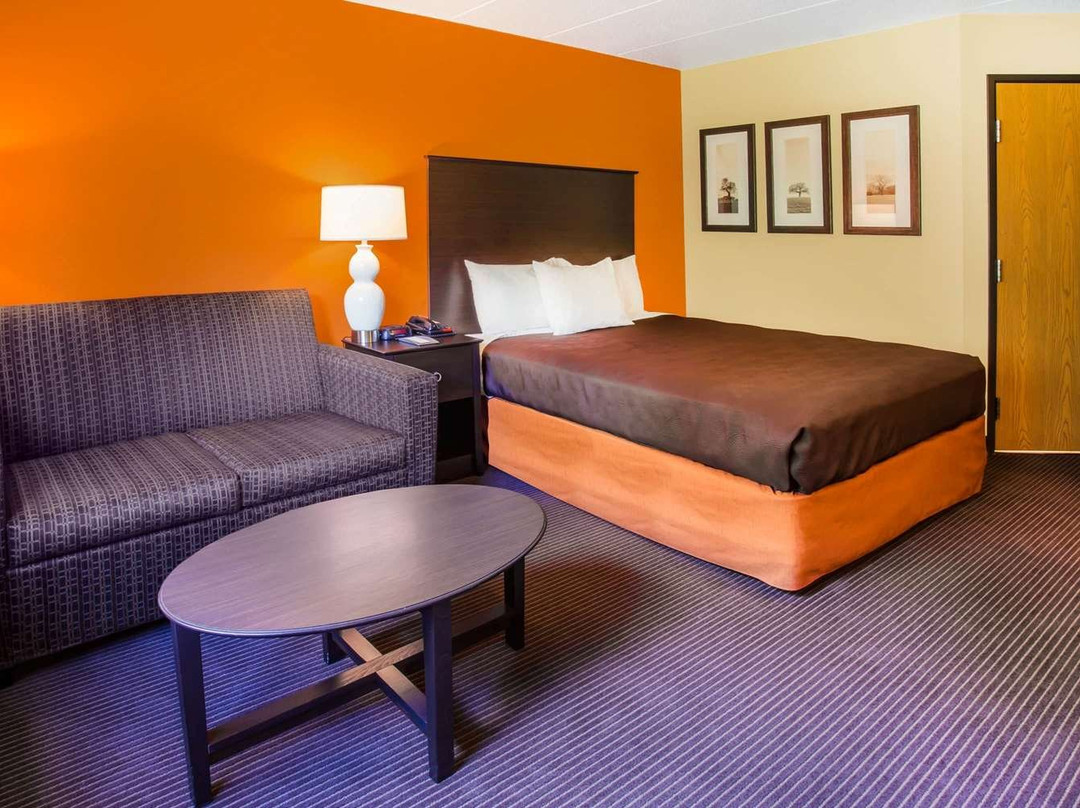 AmericInn by Wyndham Menomonie主图