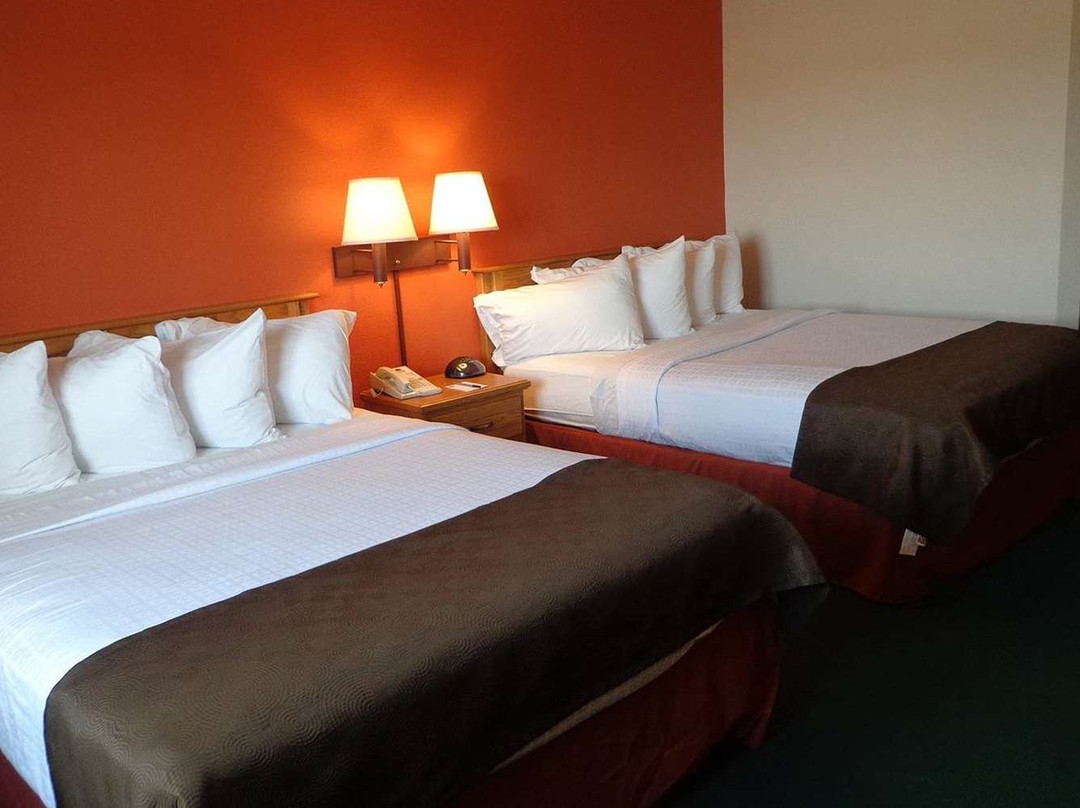 加登城阿美瑞辛旅馆及套房主图