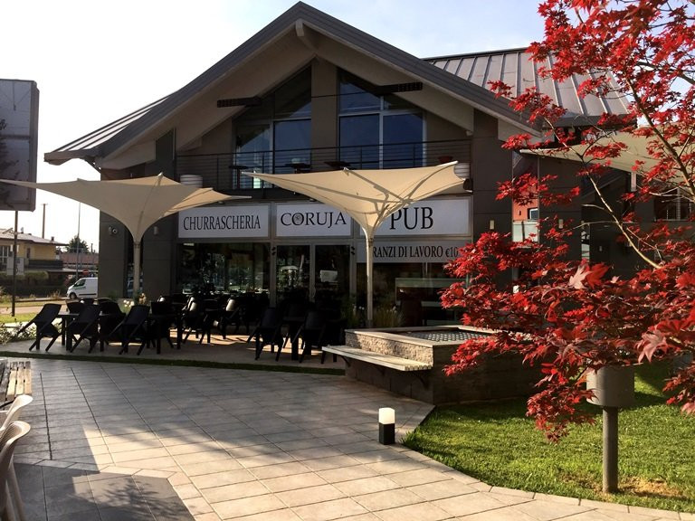 Coruja Restaurant, Bar and Lounge