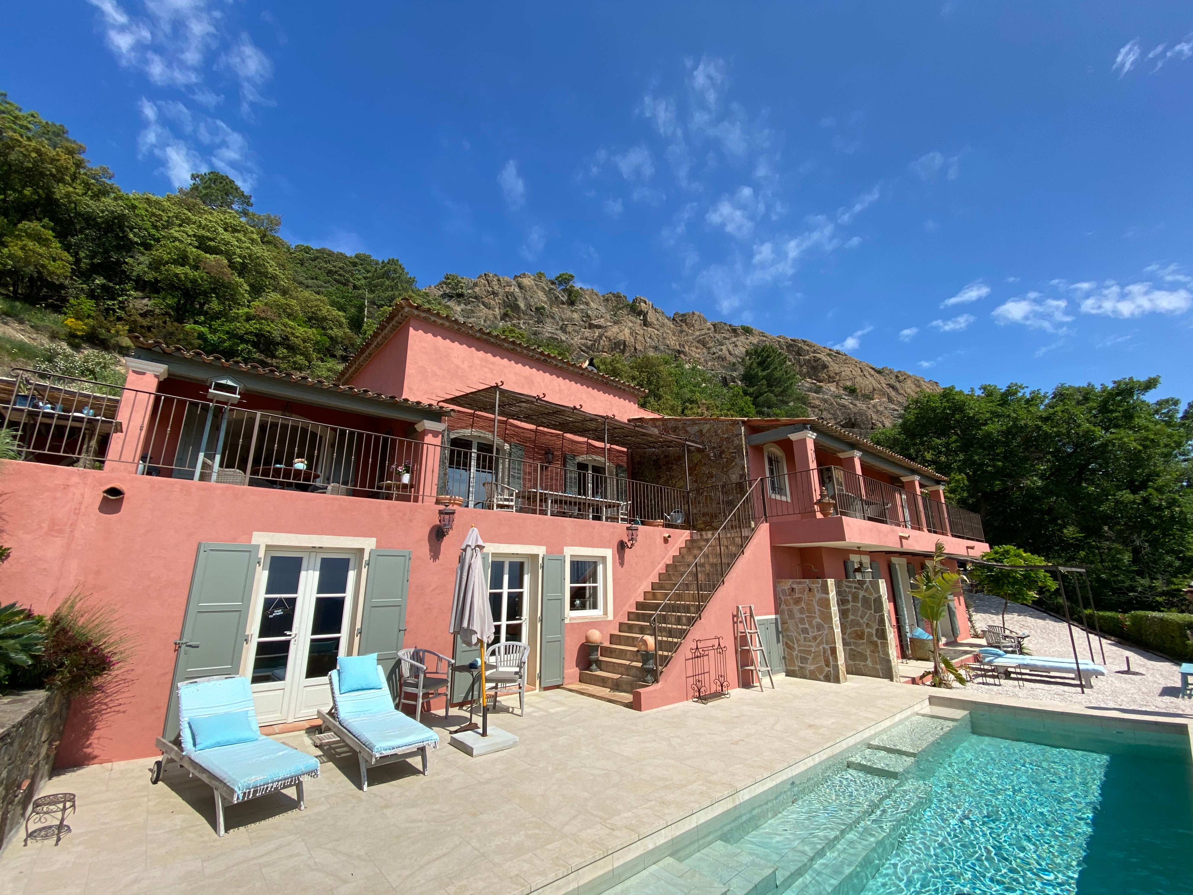 Manoir Les Roches Blanches-泳池