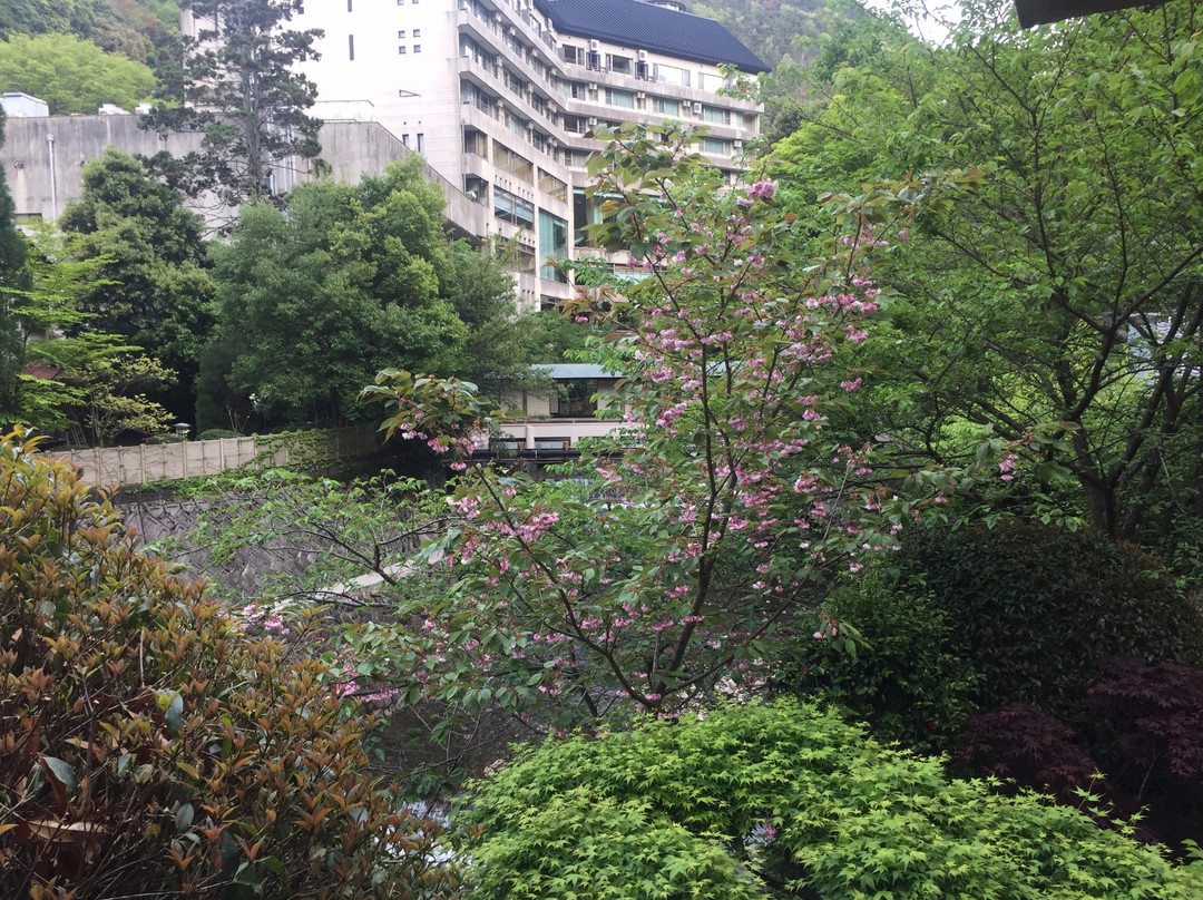 月光园游月山庄主图